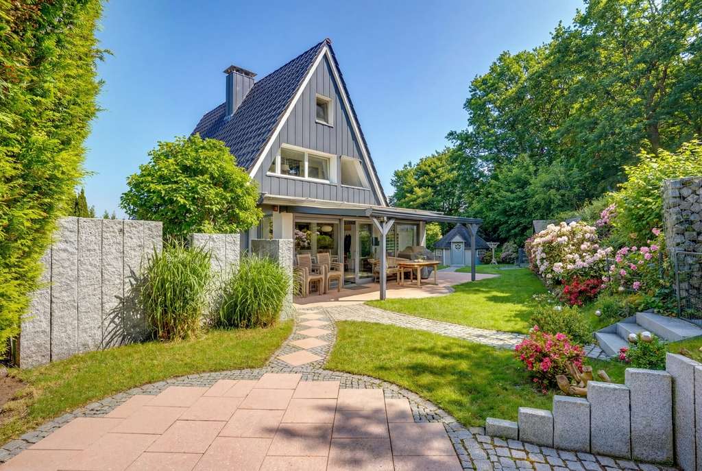 Immobilie in Borgwedel - Traumhaus mit Schleiblick! Idyllische Toplage zwischen Feld & Wasser! Nur wenige Schritte zum Hafen! - Bild 1