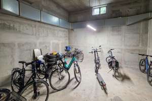 Stilvolle 4-Zimmer-Maisonette mit Galerie und zwei Balkonen in begehrter Lage in Augsburg-Göggingen – Die vollständige Adresse der Immobilie erhältst du vom Anbieter., 86199 Göggingen-Süd, Augsburg – Vorschaubild 19