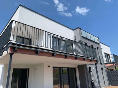 erstklassig ausgestatte und moderne Stadtwohnung 3 ZKB mit Balkon im Nebenzentrum von Homburg-Saar
