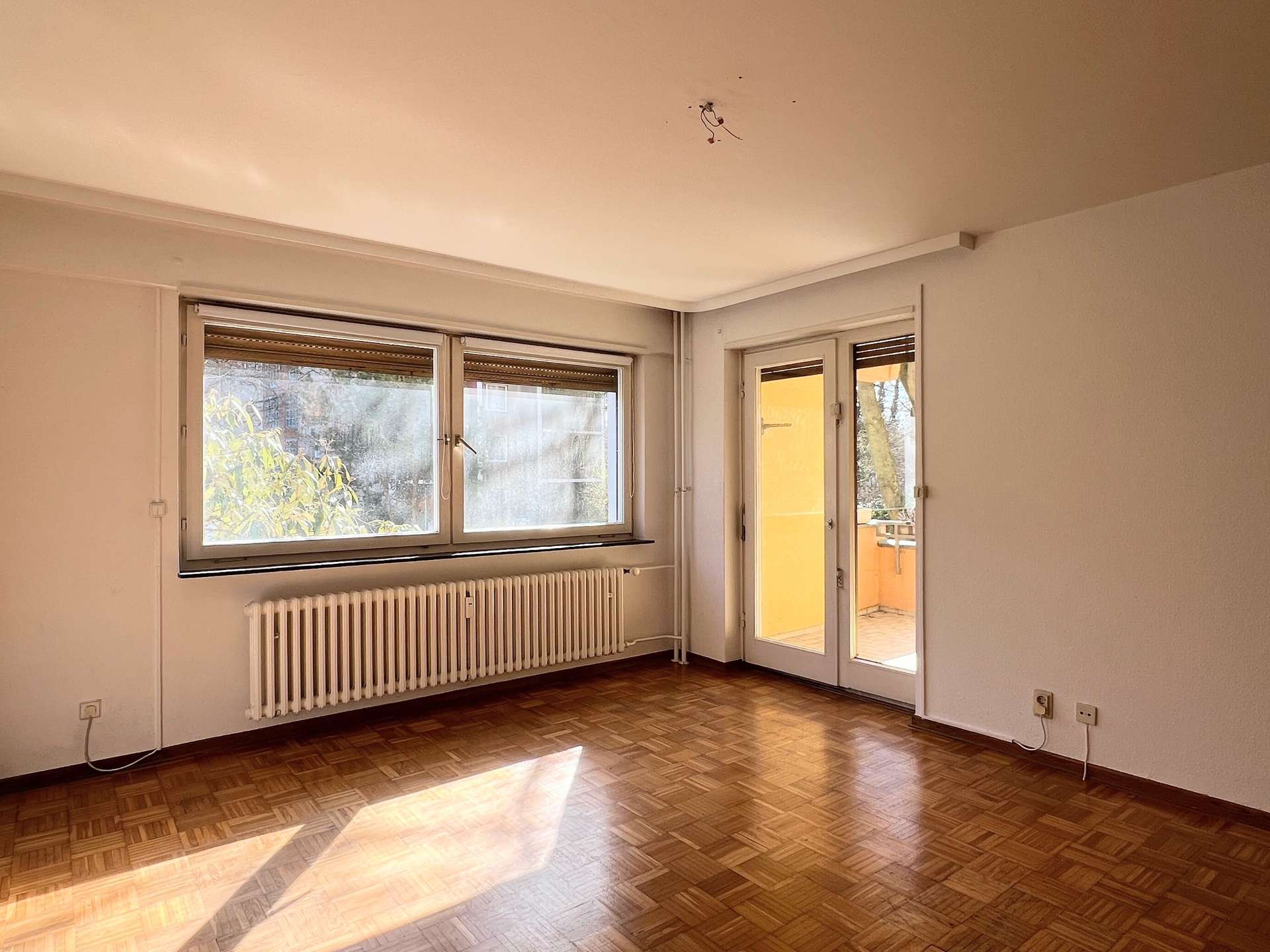 FREI! Ruhige 2-Zi.-Whg im Hochparterre in LANKWITZ + Balkon + Modernisierungsbedarf + Stellplatz, Berlin – Bild 2