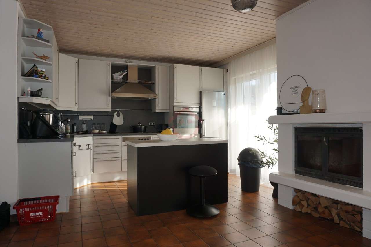 Immobilie in Buseck - Reduzierter Preis: Wohnhaus nach Architektenentwurf - Selber wohnen und vermieten zugleich! - Bild 2