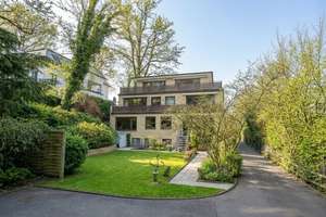 Im Herzen von Blankenese - sonniges Penthouse mit grosser Terrasse und Blick in den Goßlers Park – Die vollständige Adresse der Immobilie erhältst du vom Anbieter., 22587 Blankenese, Hamburg – Vorschaubild 10