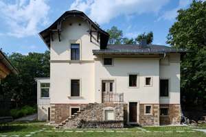 STADTVILLA ALS EINFAMILIENHAUS MIT BÜRO ODER ALS MEHRGENERATIONENHAUS – Die vollständige Adresse der Immobilie erhältst du vom Anbieter., 1445 Radebeul – Vorschaubild 5