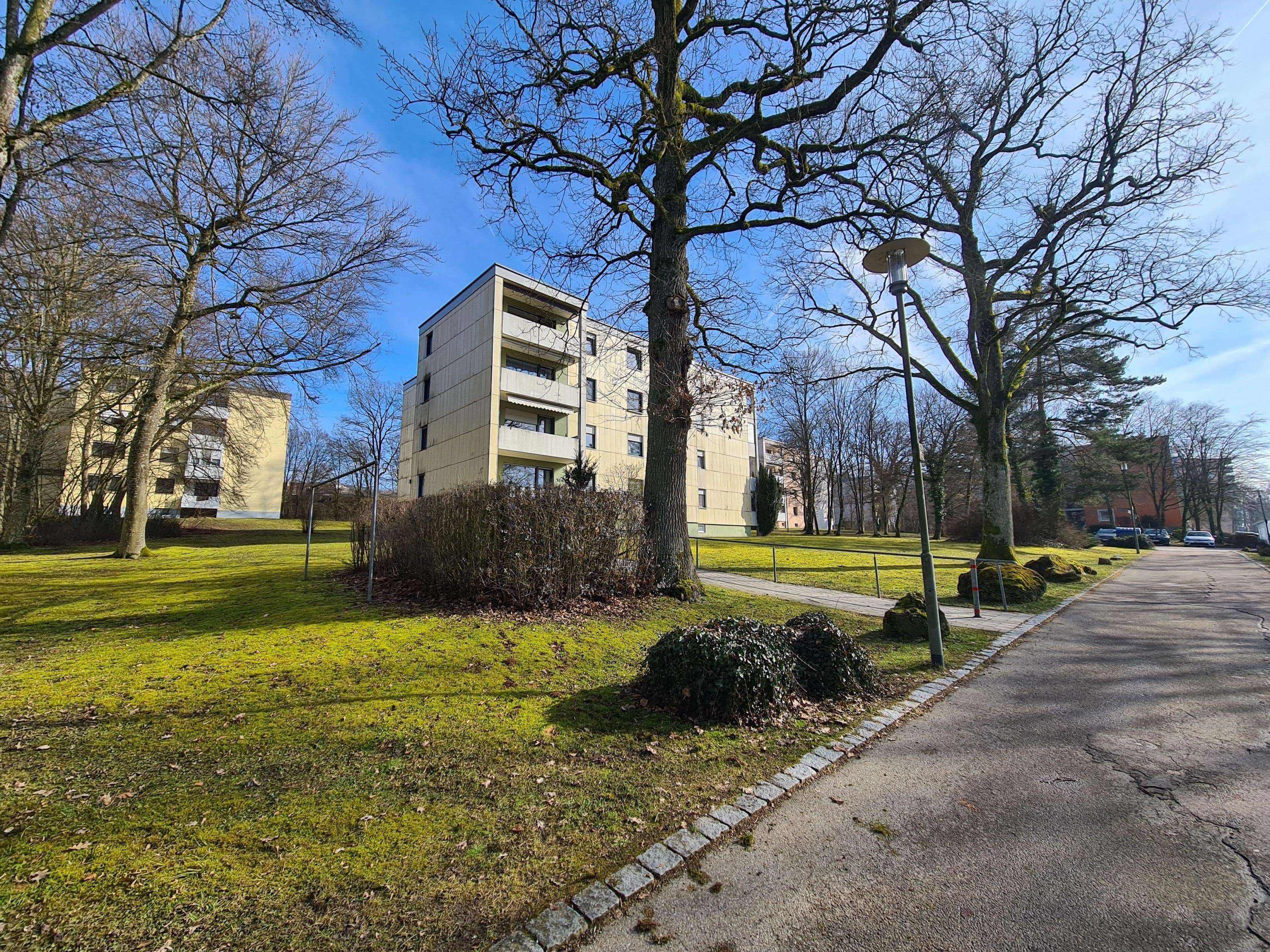 Wohnraum mit großem Entwicklungspotenzial + Garagenstellplatz, Donau Ries Kreis – Bild 4