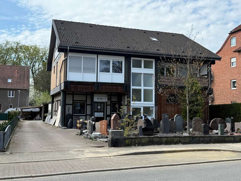 Immobilie in Bönen - Solides Wohn- und Geschäftshaus mit Entwicklungspotenzial in Bönen – zentrale Lage mit Rendite - Bild 1