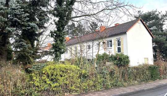 Bild von Renovierungsbedürftiges Reihenendhaus in ruhiger Lage von Frankfurt/Griesheim (Erbpacht)