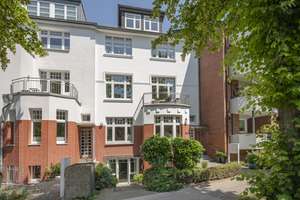 Gepflegte 4-Zimmer Wohnung mit Balkon im 1. OG in Hamburg-Eilbek
