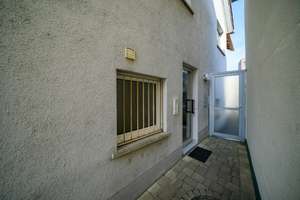 Wohn- u. Geschäftshaus (ca. 415 m²) mit 5 Wohnung u. großer Gewerbefläche im EG in KN-Wollmatingen – Die vollständige Adresse der Immobilie erhältst du vom Anbieter., 78467 Wollmatingen, Konstanz – Vorschaubild 11