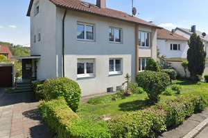 sofort bezugsfrei: 3-Familien-Haus in Esslingen-Sulzgries – Die vollständige Adresse der Immobilie erhältst du vom Anbieter., 73733 Sulzgries, Esslingen am Neckar – Vorschaubild 2