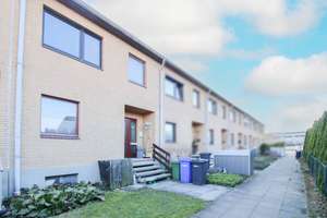 Gepflegtes Reihenmittelhaus mit Garten, Terrasse & Stellplatz – Die vollständige Adresse der Immobilie erhältst du vom Anbieter., 38154 Königslutter am Elm – Vorschaubild 1
