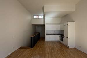 Moderne 3-Raum-Wohnung mit Einbauküche und Balkon direkt im Zentrum - Maisonette – Landhausstraße 3a, 1067 Innere Altstadt, Dresden – Vorschaubild 2