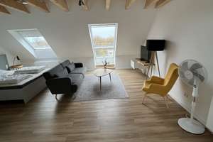 schickes möbliertes 1 Raum Appartement im Dachgeschoss,  45 m² – Rembrandtstr. 30, 45147 Holsterhausen, Essen – Vorschaubild 2