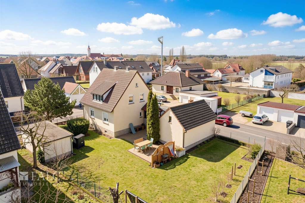 Immobilie in Röthlein - Kernsanierte Immobilie mit stabilem Mietertrag - FALC Immobilien Heilbronn - Bild 4