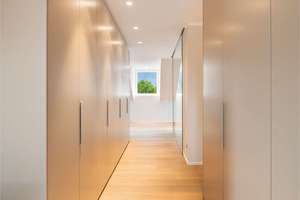 Moderne Architektenvilla mit exklusivem Interior-Konzept, Lift, Spa-Lounge, Home-Gym und Outdoorpool – Die vollständige Adresse der Immobilie erhältst du vom Anbieter., 81545 Giesing, München – Vorschaubild 16