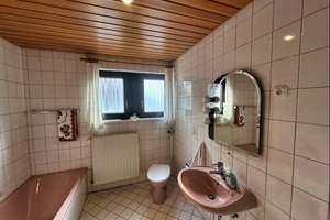 Gepflegte Doppelhaushälfte in schöner Lage von Ottweiler  – Die vollständige Adresse der Immobilie erhältst du vom Anbieter., 66564 Ottweiler – Vorschaubild 12