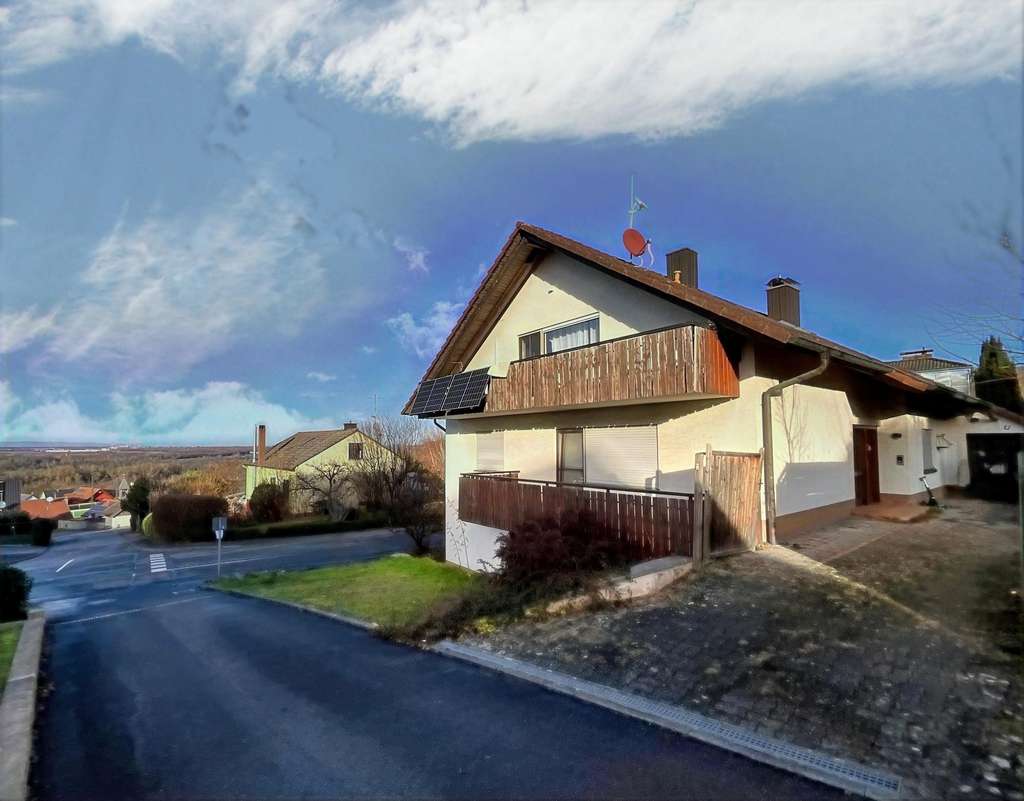 Immobilie in Bad Bellingen - MFH in Rheinweiler-Wohnen, Vermieten oder Generationen verbinden - Bild 1