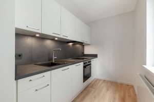 Wunderschön sanierte 1-Zimmer Wohnung mit Einbauküche in Altglienicke! – Normannenstraße 7D, 12524 Altglienicke, Berlin – Vorschaubild 4