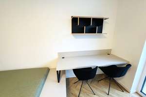 Direkt zu Innenhof mit EBK und Balkon! Mitten in Adlershof! – Glienicker Weg 136, 12489 Adlershof, Berlin – Vorschaubild 4