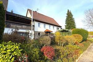 Gepflegtes Wohnhaus in ruhiger Lage! – Die vollständige Adresse der Immobilie erhältst du vom Anbieter., 72172 Sulz am Neckar – Vorschaubild 1
