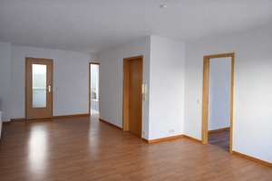 Helle Dachgeschosswohnung in St. Gertrud: Dreizimmer-Wohnung mit Balkon – Die vollständige Adresse der Immobilie erhältst du vom Anbieter., 23566 Sankt Gertrud, Lübeck – Vorschaubild 3