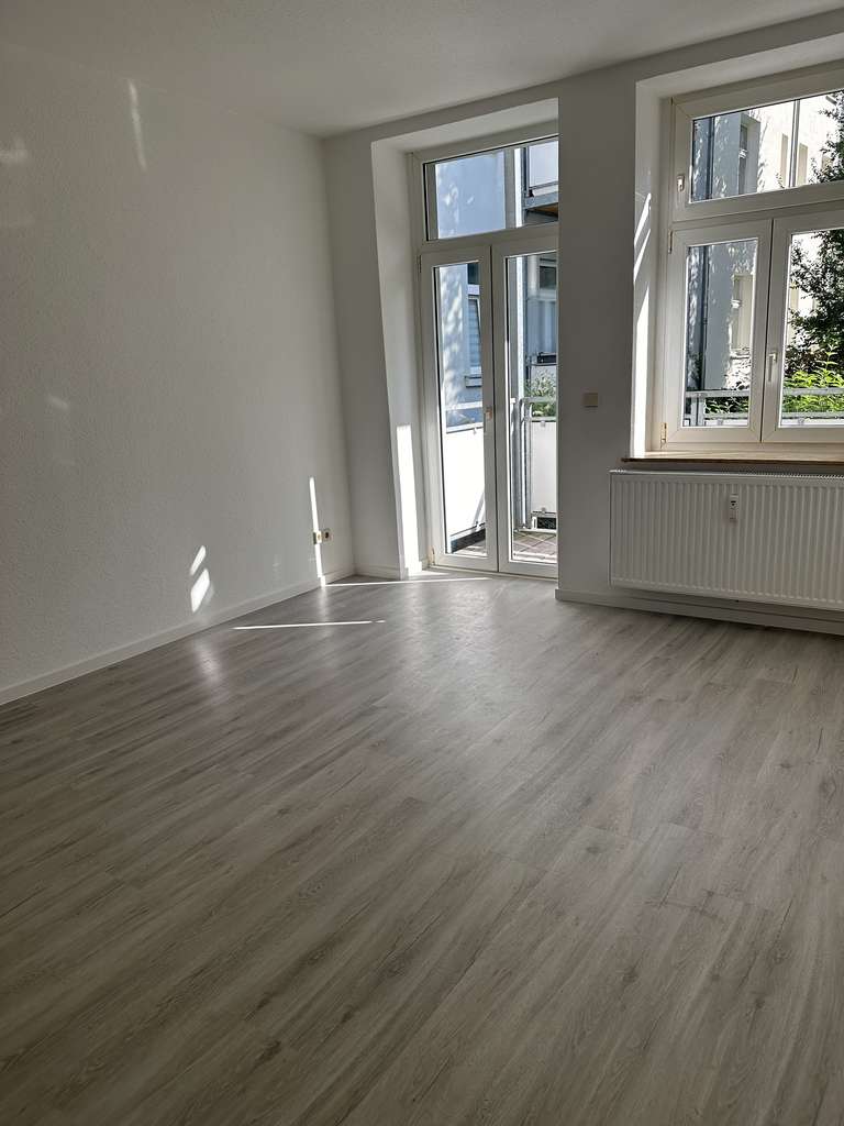 Sonnige 2-Raum-Erdgeschoßwohnung als Kapitalanlage zu verkaufen