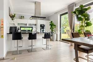 Luxuriöses Einfamilienhaus von 2016 mit Kamin, Designküche und Doppelgarage – Die vollständige Adresse der Immobilie erhältst du vom Anbieter., 12621 Kaulsdorf, Berlin – Vorschaubild 8