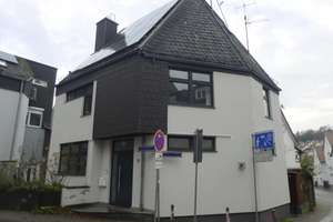 Großzügiges Architektenhaus in begehrter Lage von Wiesbaden-Rambach! – Die vollständige Adresse der Immobilie erhältst du vom Anbieter., 65207 Rambach, Wiesbaden – Vorschaubild 1