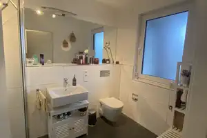 Stilvolle 2-Raum-Wohnung mit Einbauküche in Köln Flittard – Roggendorfstraße 27, 51061 Köln – Vorschaubild 4