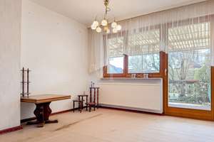 Doppelhaushälfte mit großem Potenzial und sonnigem Grundstück in ruhiger Lage in Berlin-Karow – Die vollständige Adresse der Immobilie erhältst du vom Anbieter., 13125 Karow, Berlin – Vorschaubild 4