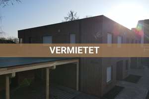 Leben im Neubau: Großzügige 5-Zimmer-Reihenendhaus mit Terrasse und Carport