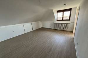 RENOVIERTE, GROSSZÜGIGE 2-ZIMMER-DG-WOHNUNG MIT EINBAUKÜCHE IN RUHIGEM 6-PARTEIENHAUS – 67065 Mundenheim, Ludwigshafen am Rhein – Vorschaubild 8