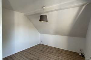 3,5-Zimmer-Wohnung: Perfekte Kombination aus Altbau-Charme, guter Raumaufteilung und idealer Lage – Brücherhofstraße 30, 44269 Benninghofen, Dortmund – Vorschaubild 2
