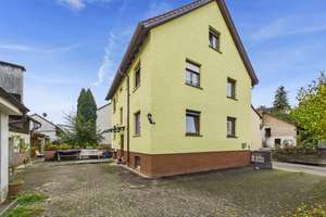 Sanierungsbedürftiges Ein- bis Zweifamilienhaus mit Garage und Schuppen! – Die vollständige Adresse der Immobilie erhältst du vom Anbieter., 76327 Pfinztal – Vorschaubild 2
