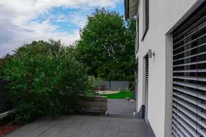 Neuwertiges, freistehendes Einfamilienhaus mit Anbau, zeitlose & stilvolle Ausstattung und Garten – Kaiserslautern (Kreis) – Vorschaubild 23