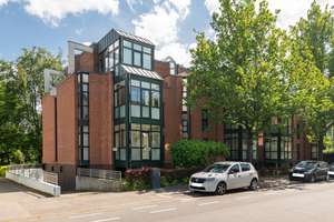 Provisionsfrei - Wohlfühlwohnung in Rodenkirchen mit TG-Stellplatz