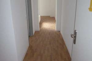 direkt neben der UNI / WG geeignete, großzügige 2 Zi. Wohnung mit Wohnküche / EBK zu vermieten – Kaulenberg 4, 6108 Altstadt, Halle (Saale) – Vorschaubild 4