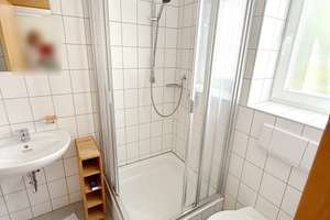 Ihr neues Zuhause: Stilvolle Doppelhaushälfte mit ELW in Bestlage von Schönaich zu verkaufen! – Die vollständige Adresse der Immobilie erhältst du vom Anbieter., 71101 Schönaich – Vorschaubild 18