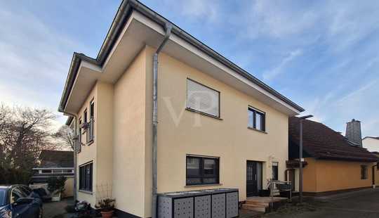 Bild von VON POLL - OBERURSEL: Gemütliches Familienhaus in ruhiger Lage von Oberstedten