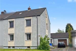 Gepflegte Doppelhaushälfte auf großzügigem Grundstück im begehrten Oberhausen-Holten
