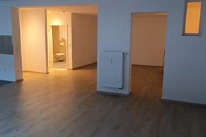 3-Zimmer Wohnung mit gehobener Ausstattung in Krefeld Cracau – Die vollständige Adresse der Immobilie erhältst du vom Anbieter., 47799 Cracau, Krefeld – Vorschaubild 3
