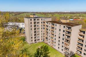 Bremen – Mahndorf | Lichtdurchflutete Eigentumswohnung mit Loggia – Die vollständige Adresse der Immobilie erhältst du vom Anbieter., 28307 Mahndorf, Bremen – Vorschaubild 2