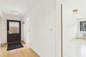 Repräsentatives Ein-/Zweifamilienhaus mit Einliegerwohnung und traumhaftem Ausblick – Die vollständige Adresse der Immobilie erhältst du vom Anbieter., 33014 Bad Driburg – Vorschaubild 33