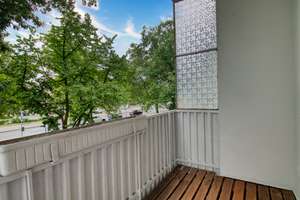 Erstbezug nach Kernsanierung! Stylische 2-Zimmer- Wohnung mit Loggia & Garage – Schierholzstraße 96, 30625 Kleefeld, Hannover – Vorschaubild 9