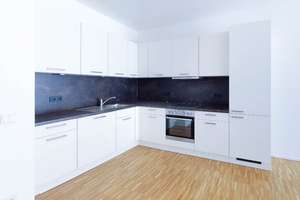 Platz und Lebensqualität: 3-Zimmer-Wohnung mit Terrasse und offener Küche – Grünhofer Weg 40, 13581 Spandau (Ortsteil), Berlin – Vorschaubild 3
