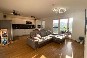 4-Zimmer-Wohnung am Park mit Garten und EBK in Bieber
