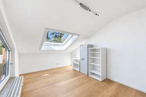 Über den Dächern von Feuerbach: 3-Zimmer-Wohnung mit zwei Dachterrassen & Weitblick – 70469 Lemberg/Föhrich, Stuttgart – Vorschaubild 4