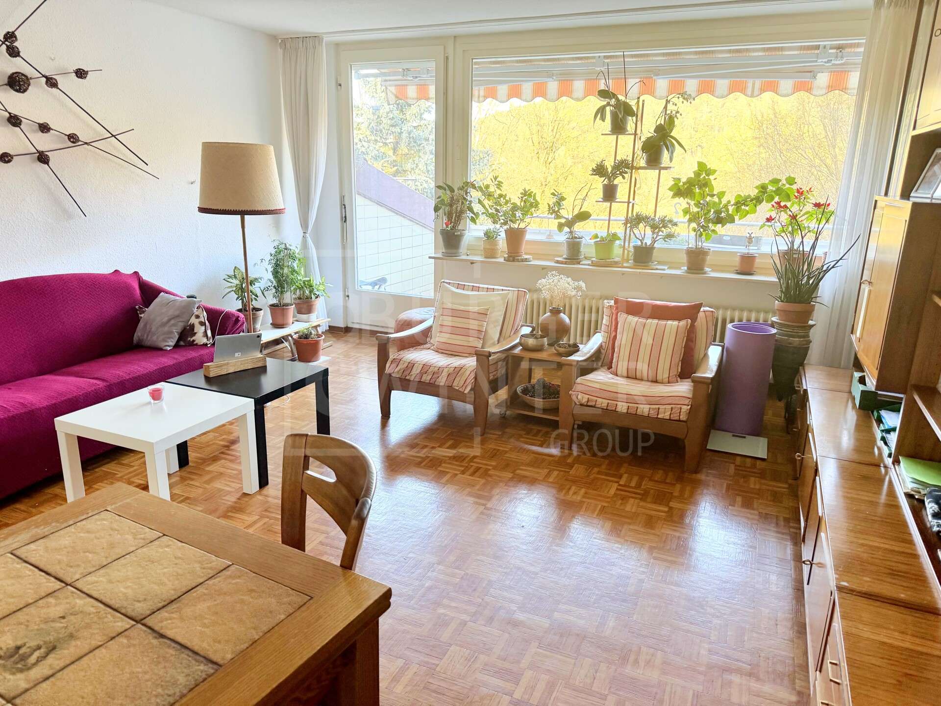 Teilrenovierungsbedürftige Wohnung mit schöner Aussicht in idyllischer Lage, Neckar Odenwald Kreis – Bild 3