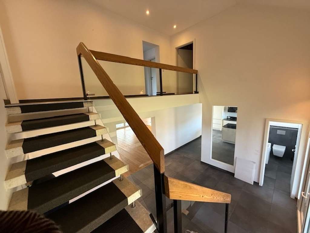 Immobilie in Schermbeck - Exklusives Einfamilienhaus mit Premium-Ausstattung & Designerküche in Schermbeck-Altschermbeck - Bild 3