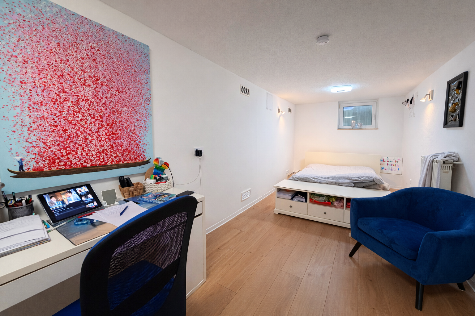 Immobilie in Grävenwiesbach - !! Raumwunder !! Modernisiertes RMH mit 6 Zimmern, Balkonen mit Blick, Garage und Garten - Bild 0