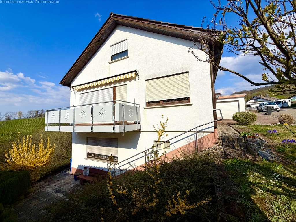 Immobilie in Lauf - Freistehendes EFH in ruhiger Lage und Ausbau-Potential zu verkaufen.  - Bild 1